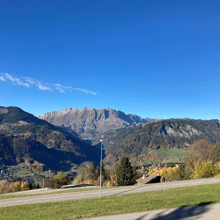 De Charme Avec Sauna Et Vue Sur Les Montagnes - Fr-1-505-181